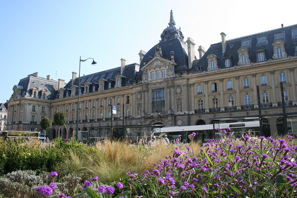 palais du commerce à Rennes
